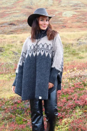 Funnel Neck Poncho Jacket Beige - Ísar