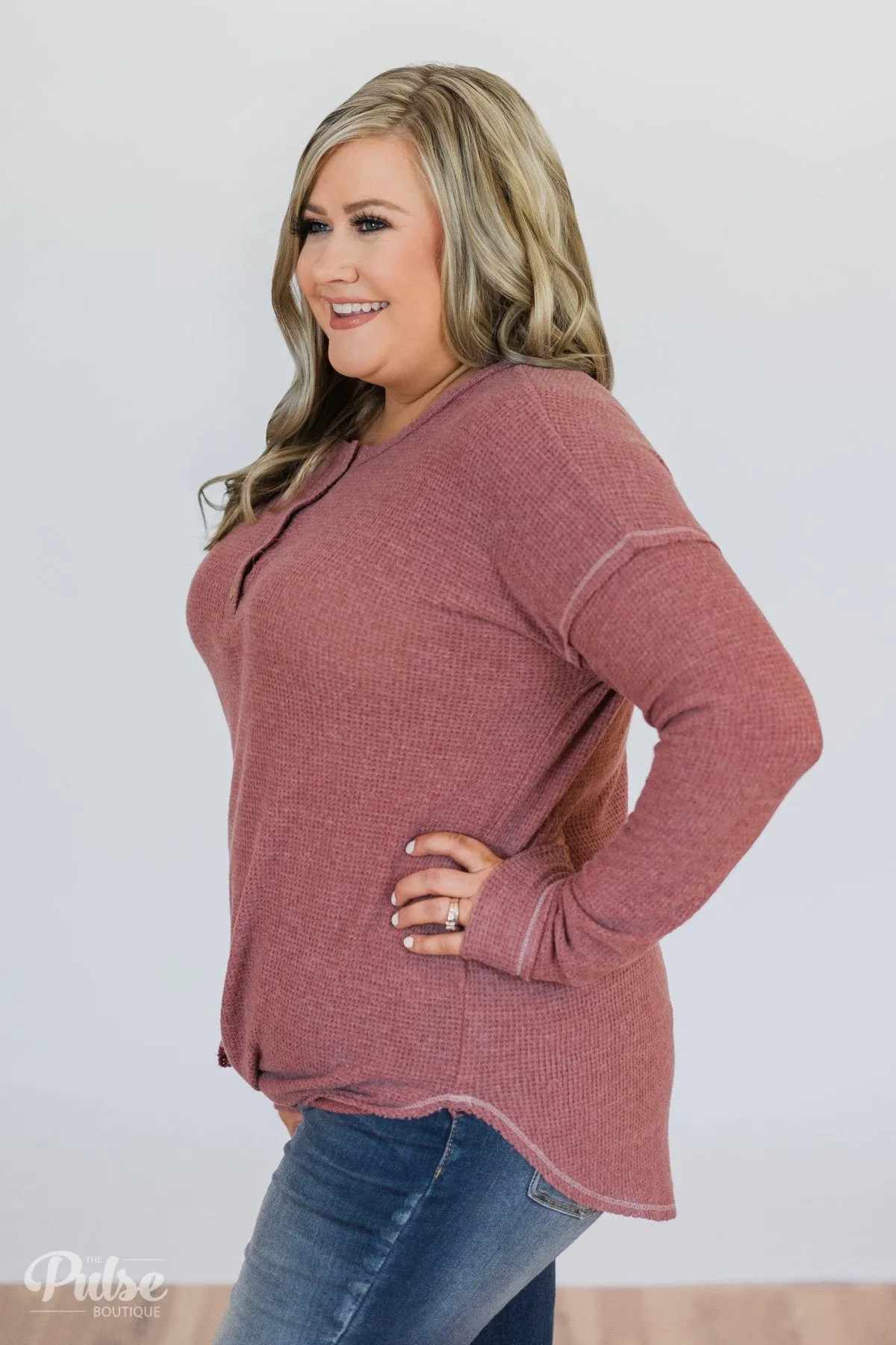 Go-To Henley Thermal Top- Brick