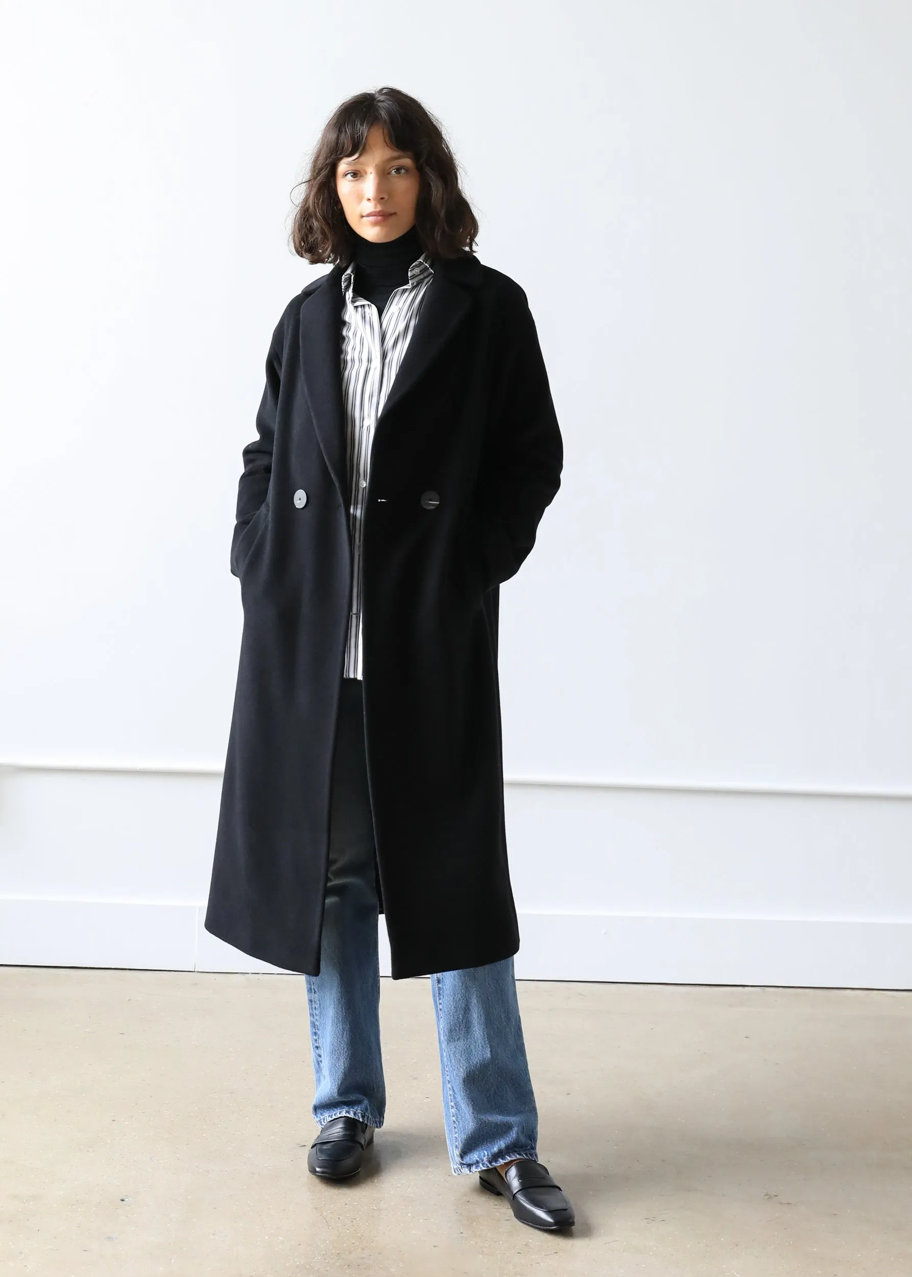 Liya Coat in Black Virgin Wool
